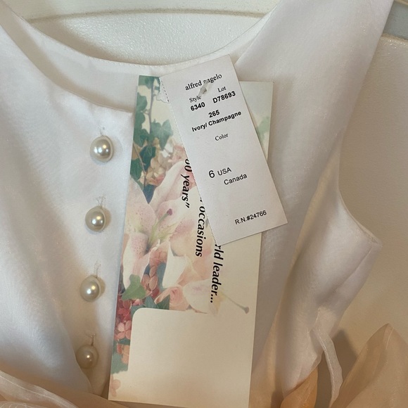 Alfred Angelo White Dress with Champagne Bow - Picture 5 of 5